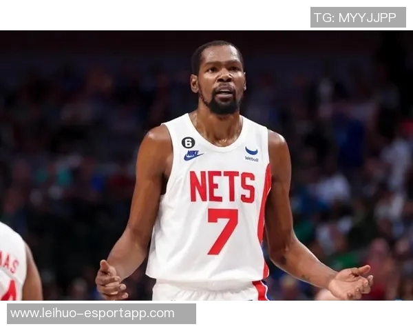 杜兰特新赛季表现抢眼场均30分6板助球队争胜